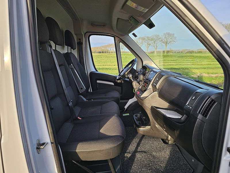 Fourgon utilitaire Citroën Jumper 2.2 L4H2 Maxi Airco: photos 7 Fourgon utilitaire Citroën Jumper 2.2 L4H2 Maxi Airco: photos 7