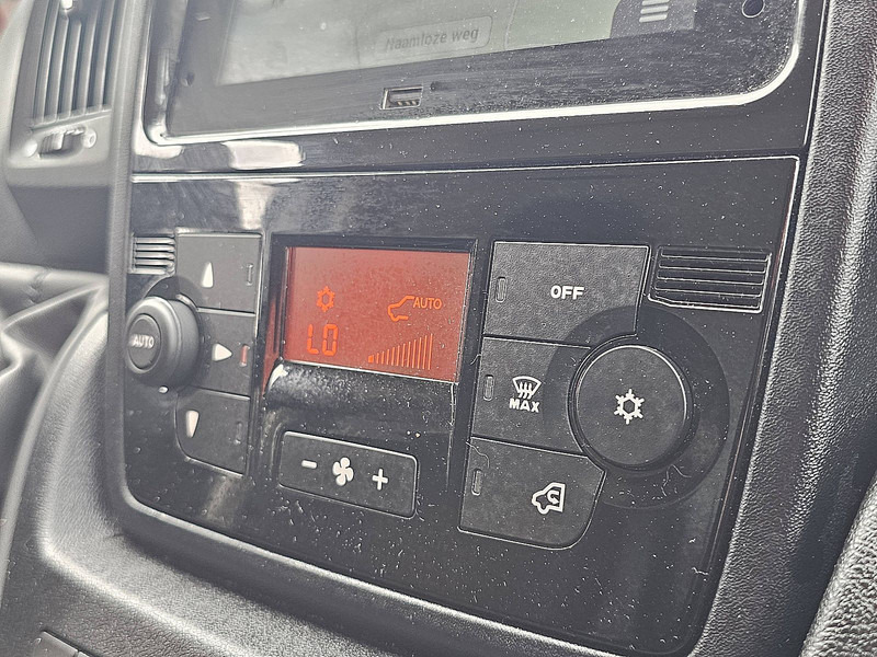Fourgon utilitaire Citroën Jumper 2.2 L4H2 Maxi Airco: photos 10