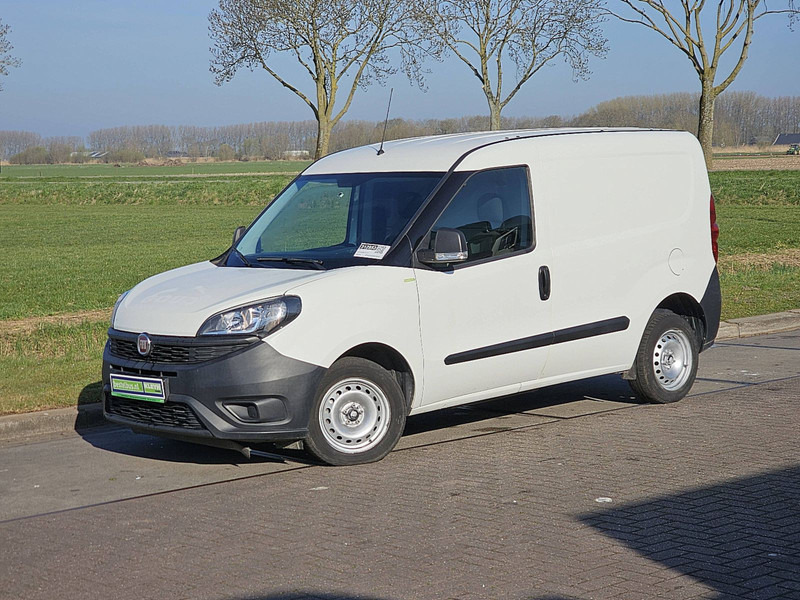 Fiat Doblò 1.3 L1 Airco Euro6 NAP! - Fourgon grand volume: photos 2 Fiat Doblò 1.3 L1 Airco Euro6 NAP! - Fourgon grand volume: photos 2