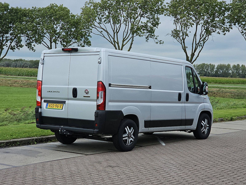 Fiat Ducato 33 2.3 AC AUTOMAAT EURO6 - Fourgonnette: photos 3 Fiat Ducato 33 2.3 AC AUTOMAAT EURO6 - Fourgonnette: photos 3
