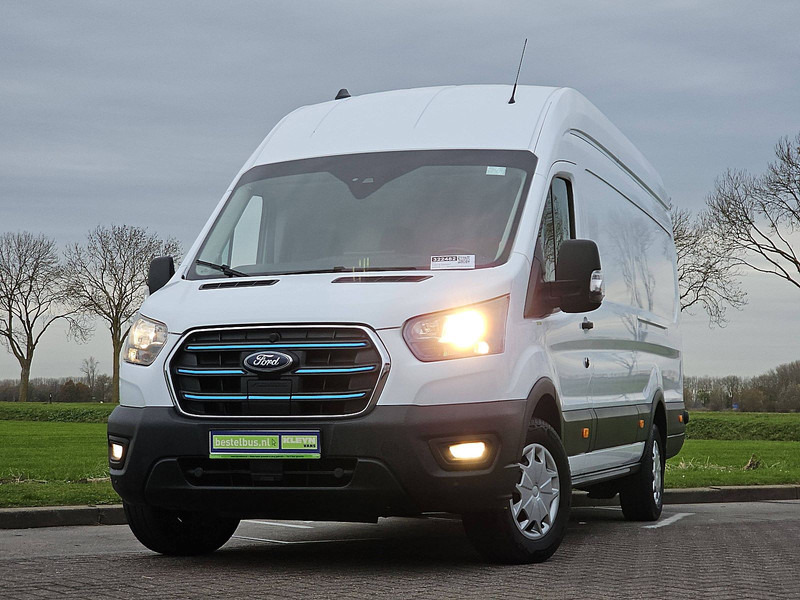 Ford E-Transit L4H3 Maxi 68kWh! - Fourgon utilitaire, Utilitaire électrique: photos 1 Ford E-Transit L4H3 Maxi 68kWh! - Fourgon utilitaire, Utilitaire électrique: photos 1