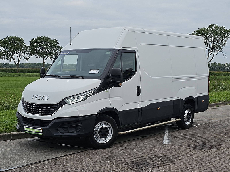 Iveco Daily 35S16 ac automaat EURO6 - Fourgon utilitaire: photos 2 Iveco Daily 35S16 ac automaat EURO6 - Fourgon utilitaire: photos 2