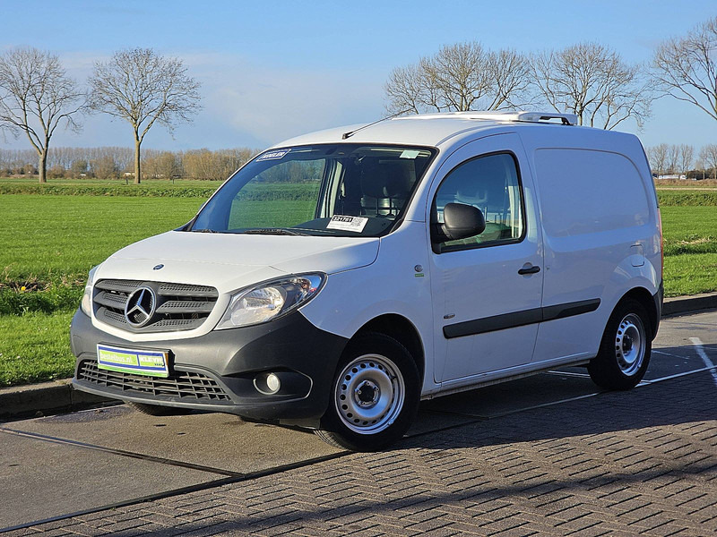 Mercedes-Benz Citan 109 CDI Carrier Koelwagen! - Utilitaire frigorifique: photos 2 Mercedes-Benz Citan 109 CDI Carrier Koelwagen! - Utilitaire frigorifique: photos 2