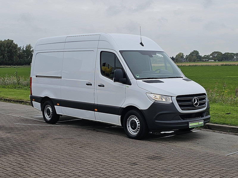 Mercedes-Benz Sprinter 314 L2H2 RWD Mbux - Fourgon utilitaire: photos 5 Mercedes-Benz Sprinter 314 L2H2 RWD Mbux - Fourgon utilitaire: photos 5