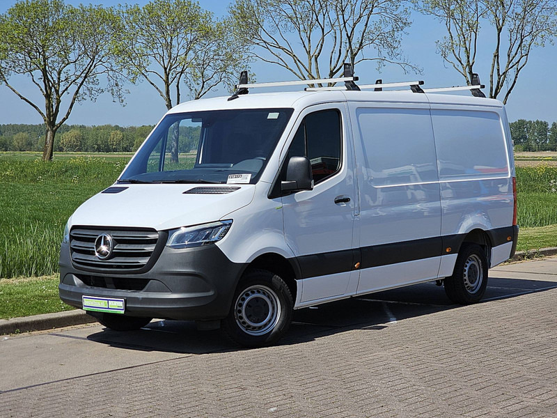 Mercedes-Benz Sprinter 315 L2H1 LED RWD! - Fourgon utilitaire: photos 2 Mercedes-Benz Sprinter 315 L2H1 LED RWD! - Fourgon utilitaire: photos 2