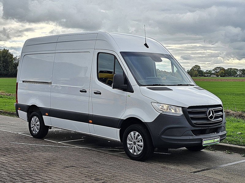 Mercedes-Benz Sprinter 317 L2H2 Mbux Trekhaak ! - Fourgon utilitaire: photos 5 Mercedes-Benz Sprinter 317 L2H2 Mbux Trekhaak ! - Fourgon utilitaire: photos 5