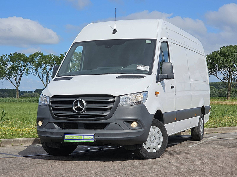 Mercedes-Benz Sprinter 317 L3H2 Navi Airco - Fourgon utilitaire: photos 1 Mercedes-Benz Sprinter 317 L3H2 Navi Airco - Fourgon utilitaire: photos 1