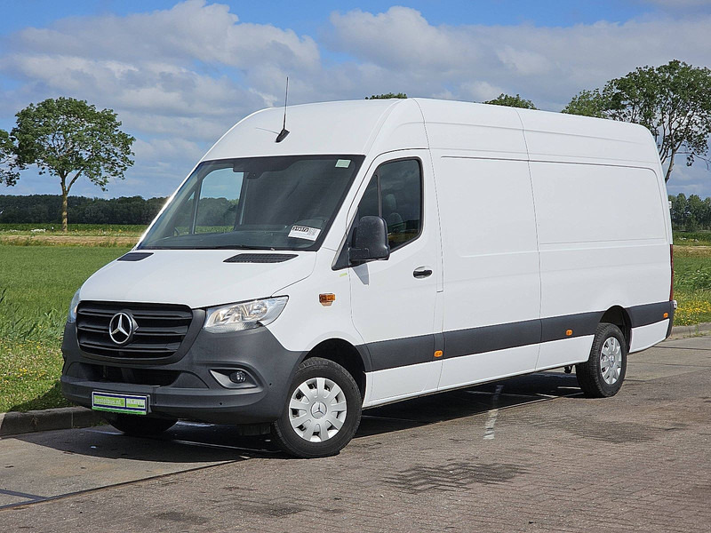 Mercedes-Benz Sprinter 317 L3H2 Navi Airco - Fourgon utilitaire: photos 2 Mercedes-Benz Sprinter 317 L3H2 Navi Airco - Fourgon utilitaire: photos 2