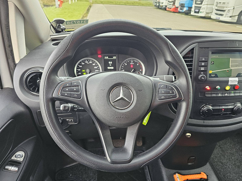 Photo d'intérieur 2: Fourgonnette Mercedes-Benz Vito 116 CDI XXL AUT.