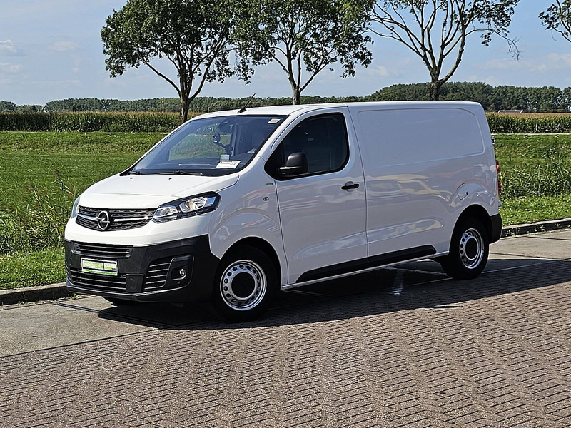 Opel Vivaro 2.0 CDTI 130 L1 37 dkm.! - Fourgonnette: photos 2 Opel Vivaro 2.0 CDTI 130 L1 37 dkm.! - Fourgonnette: photos 2