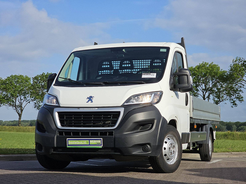 Peugeot Boxer 335 - Utilitaire plateau: photos 1 Peugeot Boxer 335 - Utilitaire plateau: photos 1