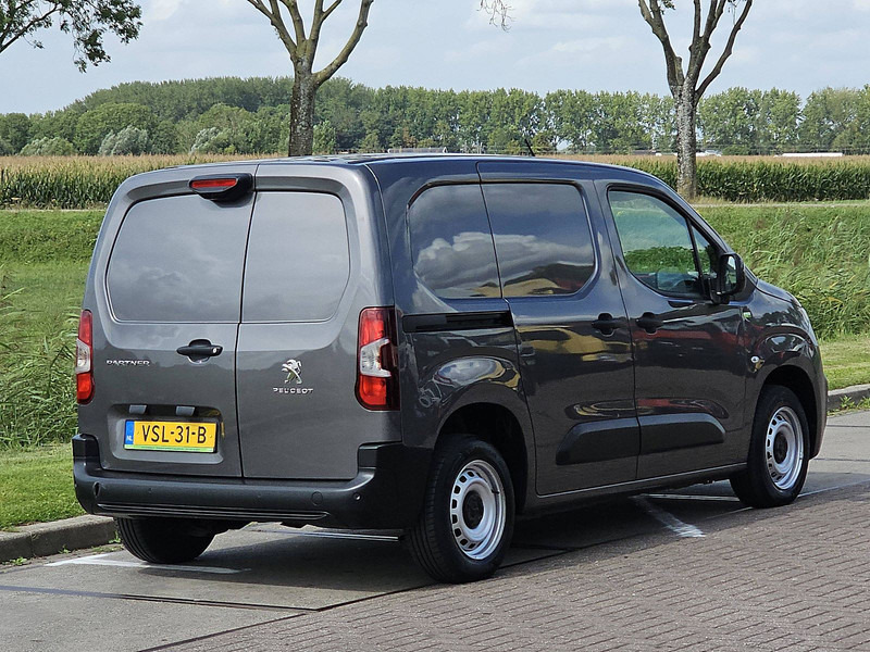 Peugeot Partner 1.5 HDI - Fourgon grand volume: photos 3 Peugeot Partner 1.5 HDI - Fourgon grand volume: photos 3