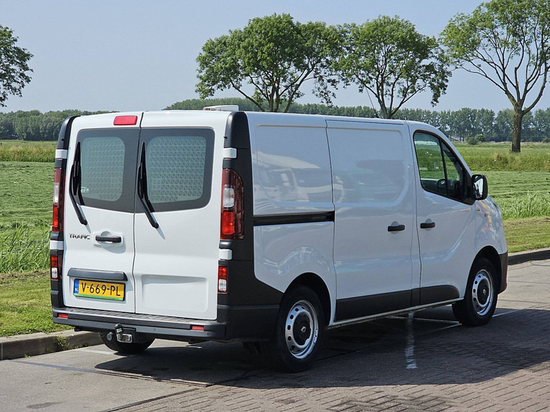 Renault Trafic 1.6 DCI L1H1 Navi Euro6 AC! - Fourgonnette: photos 3 Renault Trafic 1.6 DCI L1H1 Navi Euro6 AC! - Fourgonnette: photos 3