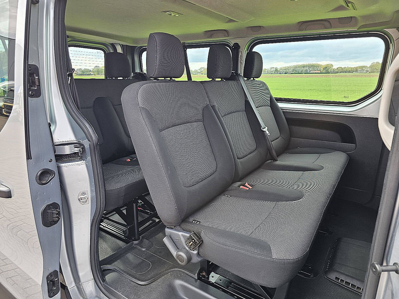 Renault Trafic 2.0 DCI ac aut. 9 pers EURO6 en crédit-bail Renault Trafic 2.0 DCI ac aut. 9 pers EURO6: photos 13 Renault Trafic 2.0 DCI ac aut. 9 pers EURO6 en crédit-bail Renault Trafic 2.0 DCI ac aut. 9 pers EURO6: photos 13