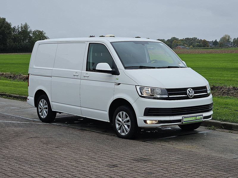Volkswagen Transporter 2.0 TDI 115 EDITION L1H1 - Fourgonnette: photos 5 Volkswagen Transporter 2.0 TDI 115 EDITION L1H1 - Fourgonnette: photos 5