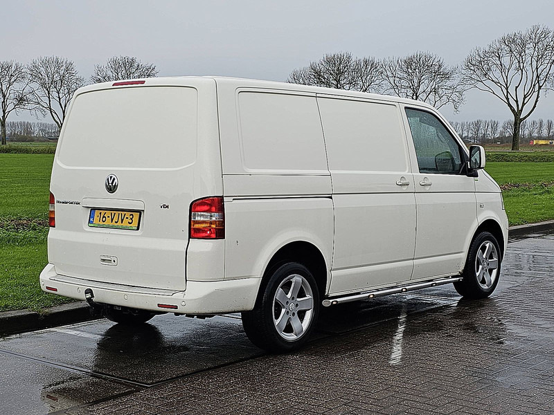 Volkswagen Transporter 2.5 TDI - Fourgonnette: photos 3 Volkswagen Transporter 2.5 TDI - Fourgonnette: photos 3