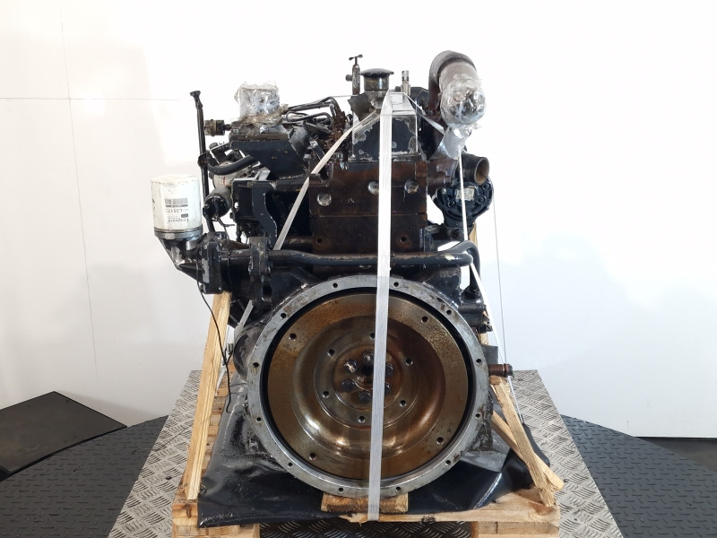 Komatsu 4D95LE-2 Engine (Plant) - Moteur pour Engins de chantier: photos 2 Komatsu 4D95LE-2 Engine (Plant) - Moteur pour Engins de chantier: photos 2