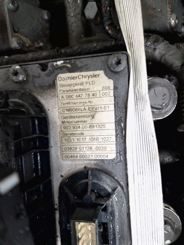 Mercedes Benz OM906HLA EEV/1-01 Engine (Bus) - Moteur: photos 2 Mercedes Benz OM906HLA EEV/1-01 Engine (Bus) - Moteur: photos 2