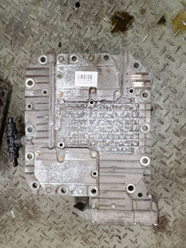 Volvo AT2612D Gearbox ECU Gearbox - Boîte de vitesse: photos 2 Volvo AT2612D Gearbox ECU Gearbox - Boîte de vitesse: photos 2