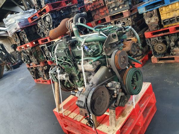 Volvo D7C215 - Moteur: photos 5 Volvo D7C215 - Moteur: photos 5