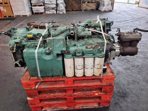Volvo DH12D Engine - Moteur: photos 3 Volvo DH12D Engine - Moteur: photos 3