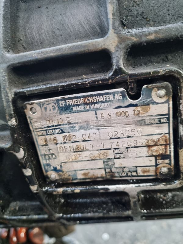 ZF 6S1000TO Gearbox - Boîte de vitesse: photos 2 ZF 6S1000TO Gearbox - Boîte de vitesse: photos 2