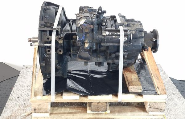 ZF 6S1000TO Gearbox - Boîte de vitesse: photos 4 ZF 6S1000TO Gearbox - Boîte de vitesse: photos 4