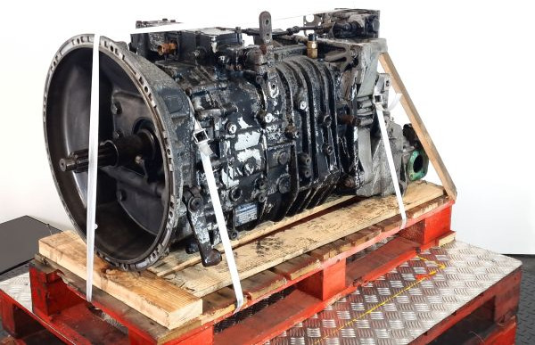ZF 6S1600 Gearbox - Boîte de vitesse: photos 1 ZF 6S1600 Gearbox - Boîte de vitesse: photos 1