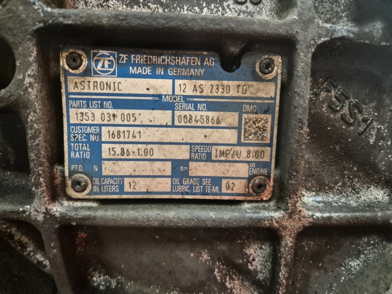 ZF Astronic 12AS2330TD Gearbox - Boîte de vitesse: photos 2 ZF Astronic 12AS2330TD Gearbox - Boîte de vitesse: photos 2