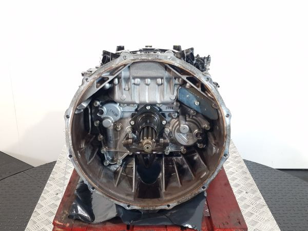 ZF Astronic 12AS2330TD Gearbox - Boîte de vitesse: photos 2 ZF Astronic 12AS2330TD Gearbox - Boîte de vitesse: photos 2
