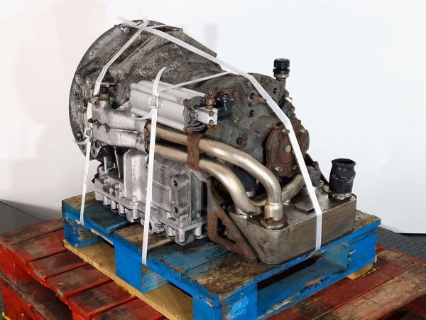 ZF Ecomat 2 6HP502C Gearbox - Boîte de vitesse: photos 4 ZF Ecomat 2 6HP502C Gearbox - Boîte de vitesse: photos 4
