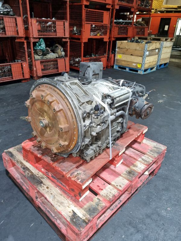 ZF Ecomat 5HP502C Gearbox - Boîte de vitesse: photos 1 ZF Ecomat 5HP502C Gearbox - Boîte de vitesse: photos 1