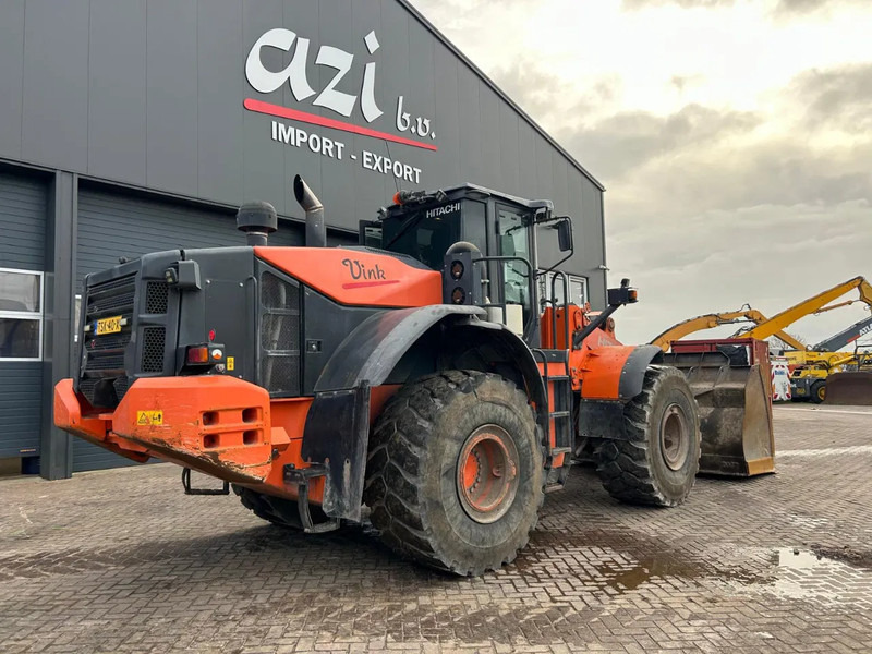Hitachi ZW310-6 - Chargeuse sur pneus: photos 4 Hitachi ZW310-6 - Chargeuse sur pneus: photos 4