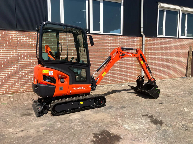 Kubota KX019 4 - Pelle sur chenille: photos 2 Kubota KX019 4 - Pelle sur chenille: photos 2