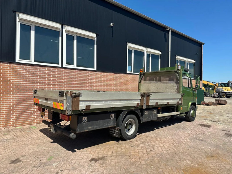 Mercedes-Benz Vario 816D - Camion plateau: photos 3 Mercedes-Benz Vario 816D - Camion plateau: photos 3