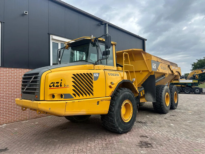 Volvo A25D - Tombereau articulé: photos 1 Volvo A25D - Tombereau articulé: photos 1