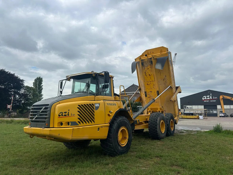 Volvo A25D - Tombereau articulé: photos 2 Volvo A25D - Tombereau articulé: photos 2