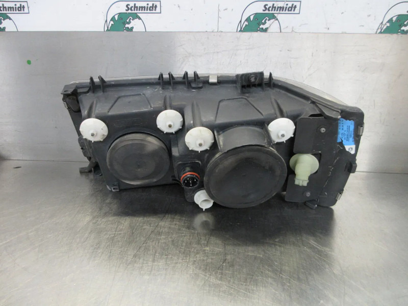 DAF 1743685 // 1743684 KOPLAMP DAF CF 75 EURO 5 R+L - Feu avant pour Camion: photos 4 DAF 1743685 // 1743684 KOPLAMP DAF CF 75 EURO 5 R+L - Feu avant pour Camion: photos 4