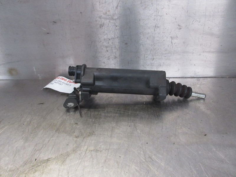 DAF 1807081 KOPLINGSPOMP DAF CF 250 EURO 6 - Embrayage et pièces pour Camion: photos 3 DAF 1807081 KOPLINGSPOMP DAF CF 250 EURO 6 - Embrayage et pièces pour Camion: photos 3