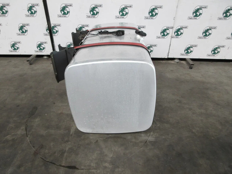 DAF 1949912 DIESELTANK 640 LITER DAF XF CF EURO 6 MODEL 2020 - Réservoir de carburant pour Camion: photos 2 DAF 1949912 DIESELTANK 640 LITER DAF XF CF EURO 6 MODEL 2020 - Réservoir de carburant pour Camion: photos 2
