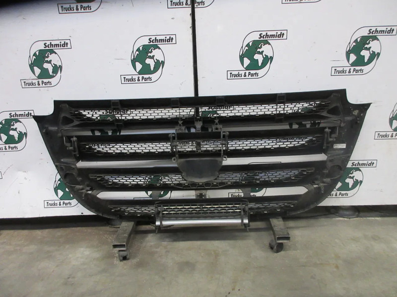 DAF 2046502 // 1886591 DAF CF XF GRILL EURO 6 MODEL 2020 - Calandre pour Camion: photos 4 DAF 2046502 // 1886591 DAF CF XF GRILL EURO 6 MODEL 2020 - Calandre pour Camion: photos 4