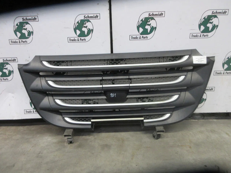 DAF 2046502 // 1886591 DAF CF XF GRILL EURO 6 MODEL 2020 - Calandre pour Camion: photos 3 DAF 2046502 // 1886591 DAF CF XF GRILL EURO 6 MODEL 2020 - Calandre pour Camion: photos 3