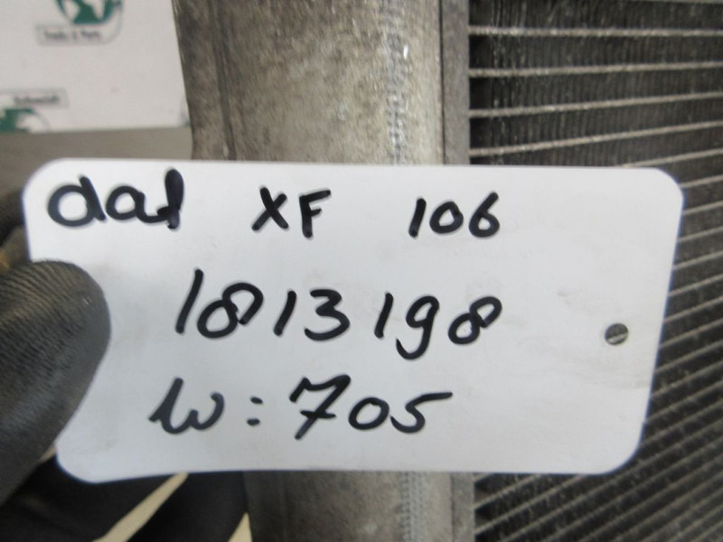 DAF XF106 1813198 CONDENSATOR EURO 6 - Système de refroidissement pour Camion: photos 5 DAF XF106 1813198 CONDENSATOR EURO 6 - Système de refroidissement pour Camion: photos 5