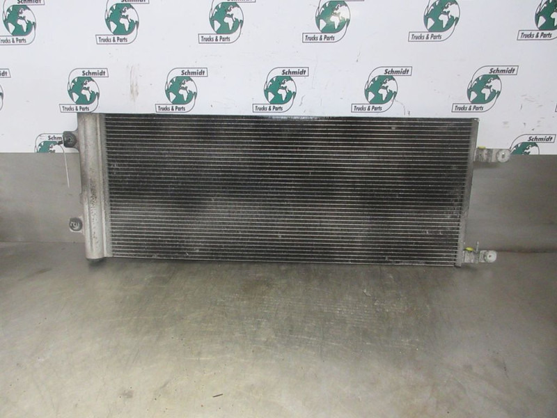 DAF XF106 1813198 CONDENSATOR EURO 6 - Système de refroidissement pour Camion: photos 2 DAF XF106 1813198 CONDENSATOR EURO 6 - Système de refroidissement pour Camion: photos 2