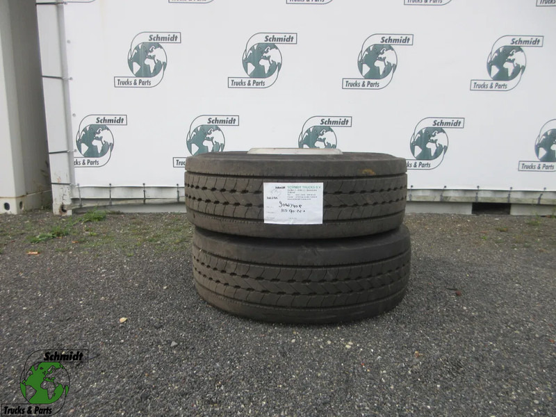 Goodyear 315 / 70 / 22.5 VOORBANDEN MET STAAL WIEL PROFIEL 90% - Pneu pour Camion: photos 1 Goodyear 315 / 70 / 22.5 VOORBANDEN MET STAAL WIEL PROFIEL 90% - Pneu pour Camion: photos 1