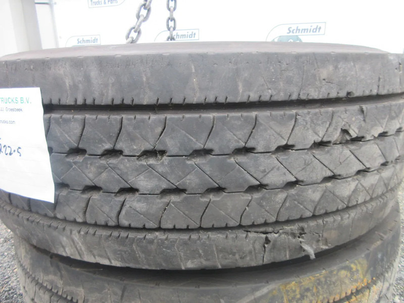 Goodyear 315/70R22.5 VOORBANDEN MET STAALWIEL 2X M+S VOLVO MODEL 2023 - Pneu pour Camion: photos 2 Goodyear 315/70R22.5 VOORBANDEN MET STAALWIEL 2X M+S VOLVO MODEL 2023 - Pneu pour Camion: photos 2