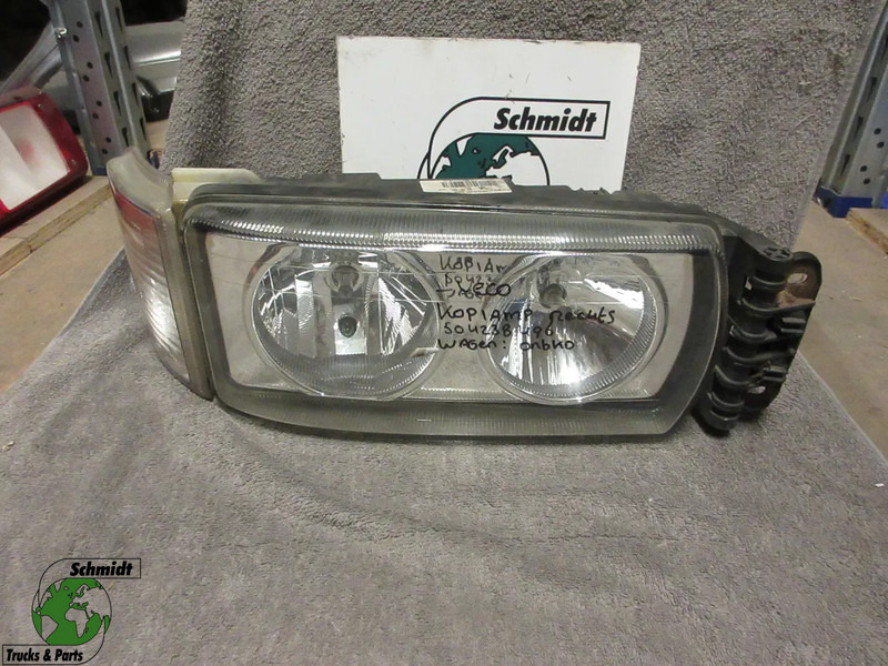Iveco 504238496 KOPLAMP IVECO EURO 5 RECHTS - Feu avant pour Camion: photos 1 Iveco 504238496 KOPLAMP IVECO EURO 5 RECHTS - Feu avant pour Camion: photos 1