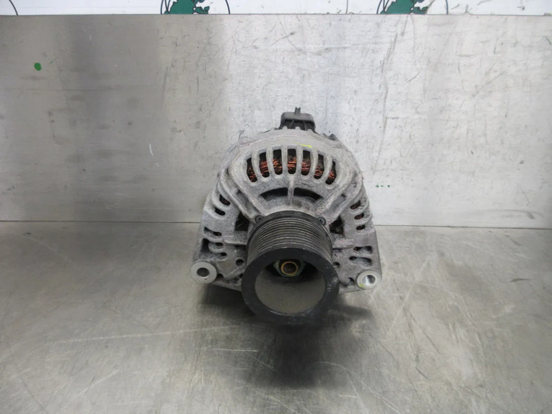 Iveco 5801703906 DYNAMO IVECO S WAY 440S42 MODEL 2023 - Alternateur pour Camion: photos 2 Iveco 5801703906 DYNAMO IVECO S WAY 440S42 MODEL 2023 - Alternateur pour Camion: photos 2