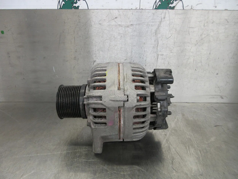 Iveco 5801703906 DYNAMO IVECO S WAY 440S42 MODEL 2023 - Alternateur pour Camion: photos 3 Iveco 5801703906 DYNAMO IVECO S WAY 440S42 MODEL 2023 - Alternateur pour Camion: photos 3