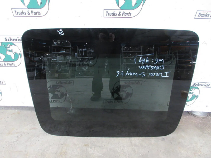 Iveco 5802254539 // 5802822183 DAKLUIK IVECO S WAY MODEL 2023 - Cabine et intérieur pour Camion: photos 5 Iveco 5802254539 // 5802822183 DAKLUIK IVECO S WAY MODEL 2023 - Cabine et intérieur pour Camion: photos 5